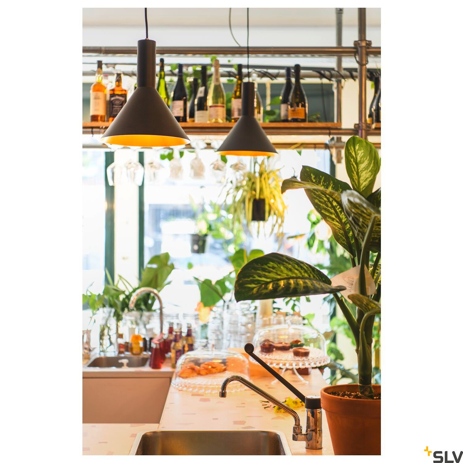 PHELIA 20,  Pendelleuchte, schwarz/gold 5