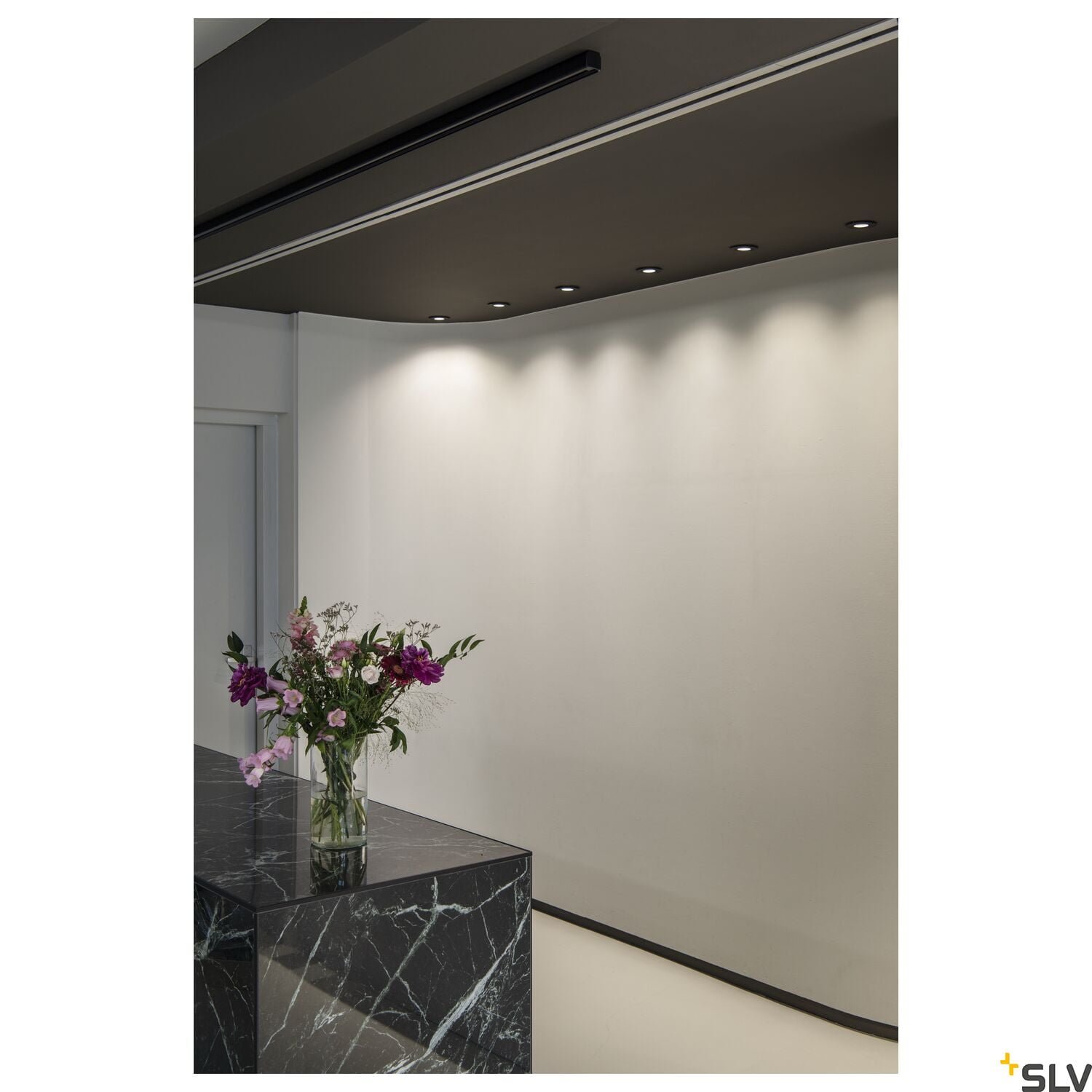 NEW TRIA 68,  LED Deckeneinbauleuchte schwarz rund 3000K 38° inkl. Treiber Clipfedern 3