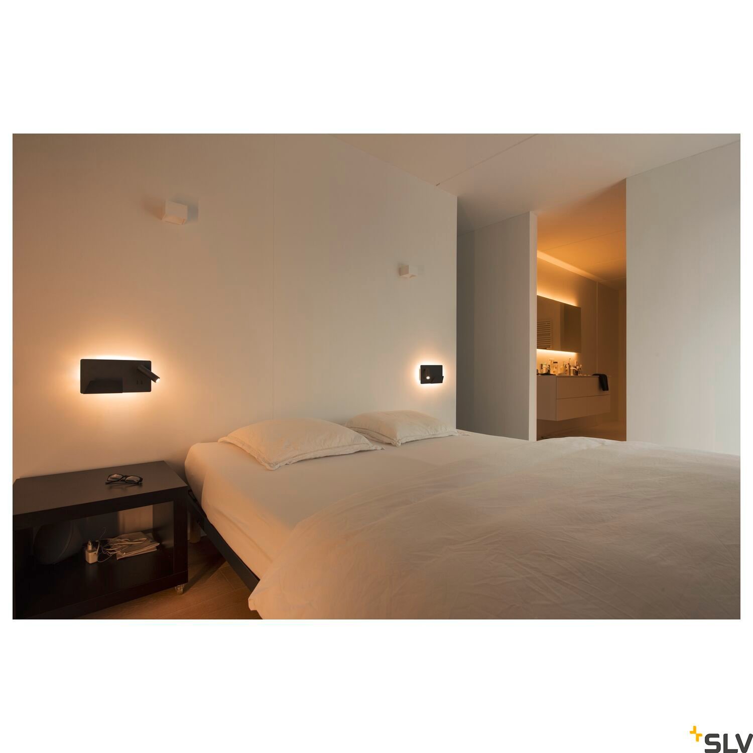 SOMNILA SPOT,  LED Wandaufbauleuchte 3000K schwarz Version rechts inkl. USB Anschluss 5