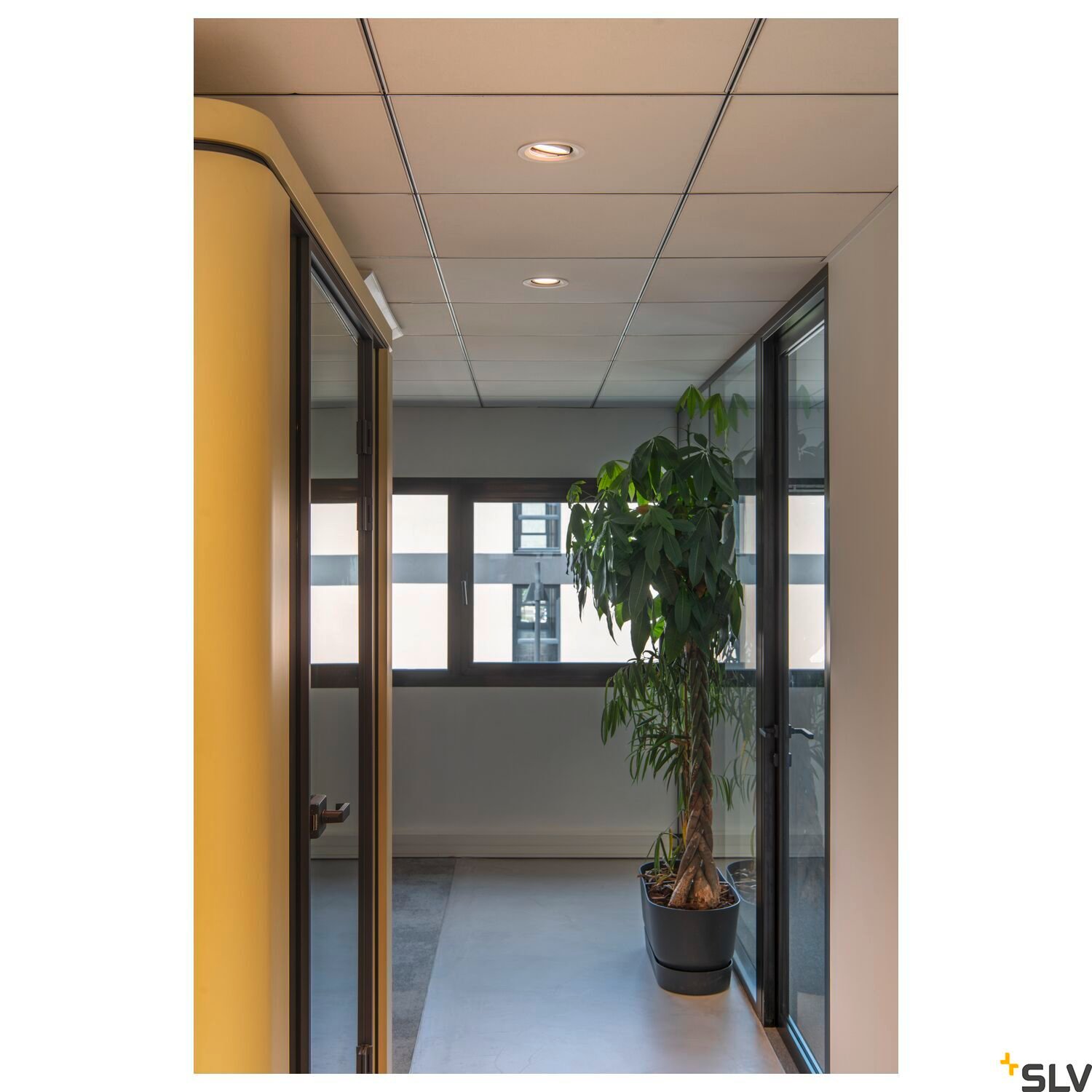 NUMINOS® MOVE DL M,  LED Deckeneinbauleuchte weiß/weiß 2700K 40° dreh- und schwenkbar 3