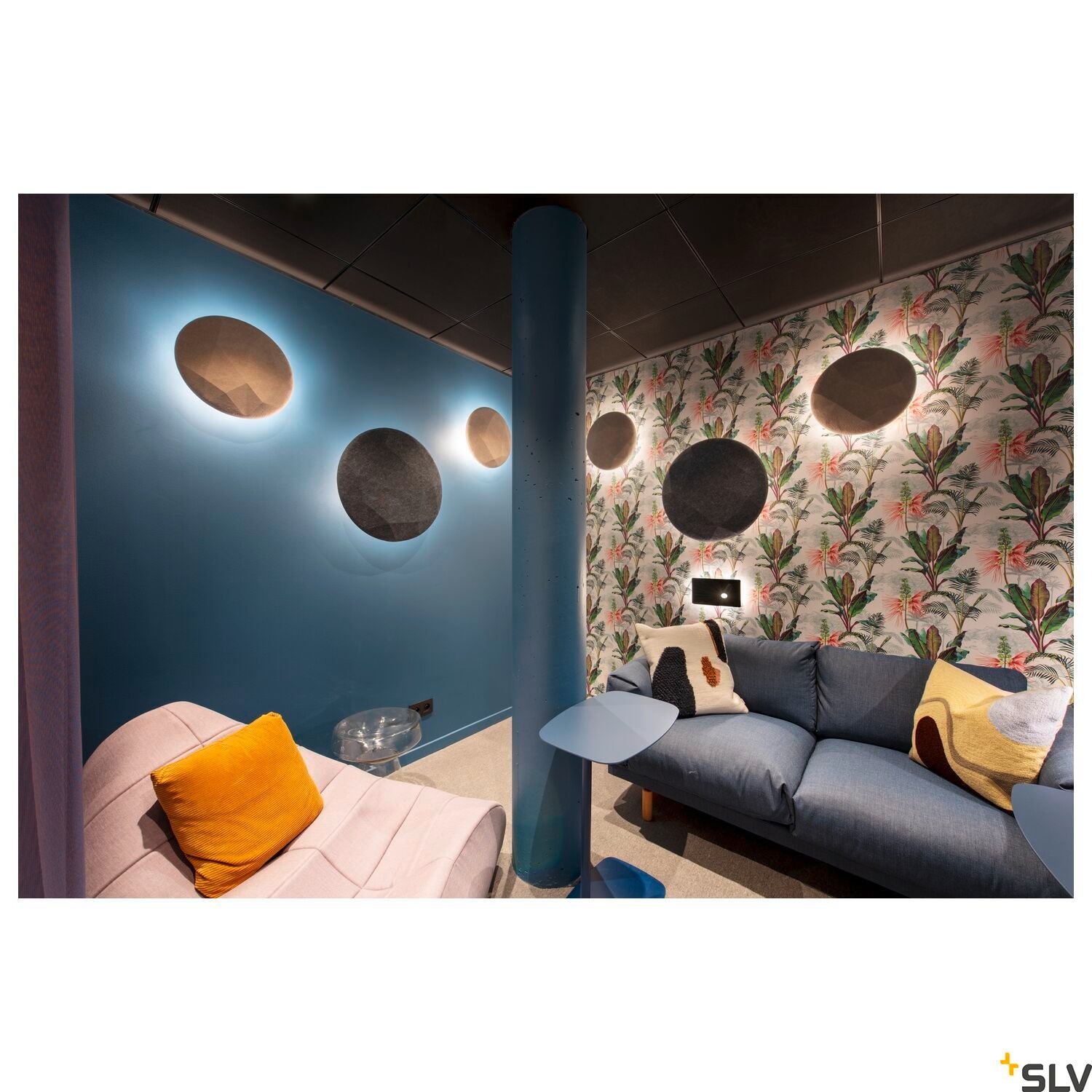 SOMNILA SPOT,  LED Wandaufbauleuchte 3000K schwarz Version links inkl. USB Anschluss 6