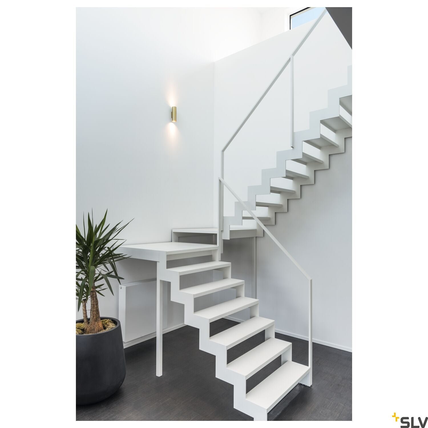 ENOLA B, Wandleuchte, QPAR51, rund, up/down, messing, max. 50 W, inkl. Zierring messing 2