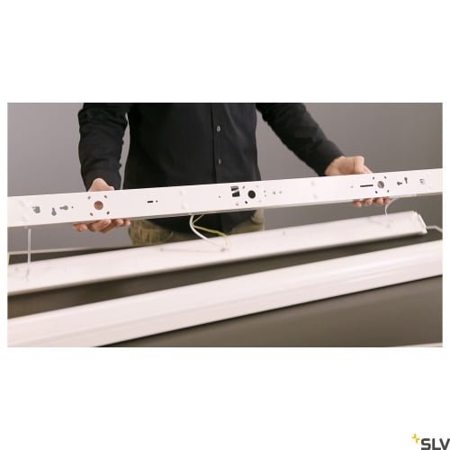 BENA 150, Wand- und Deckenleuchte,